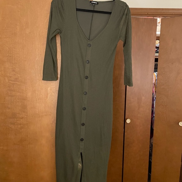 Green midi button front dress 3/4 sleeve - Picture 1 of 3
